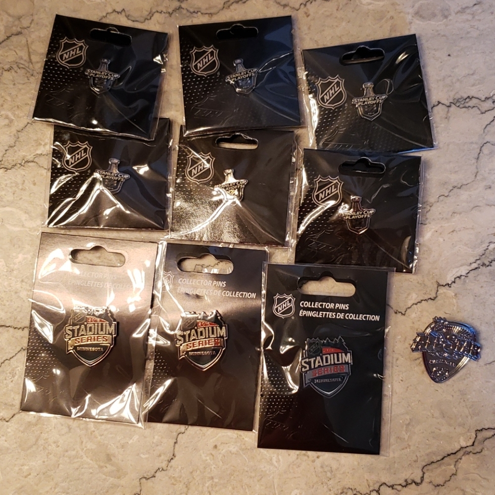 Collection of NHL collectors pins (10)